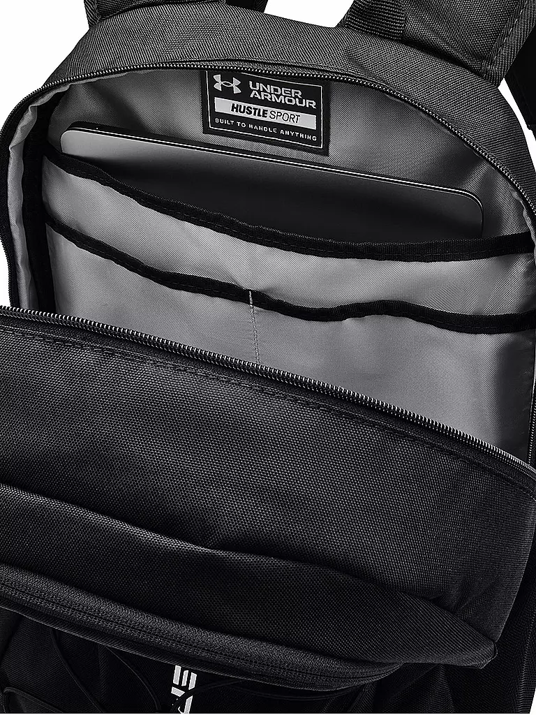 UNDER ARMOUR | Rucksack Hustle 26L | schwarz