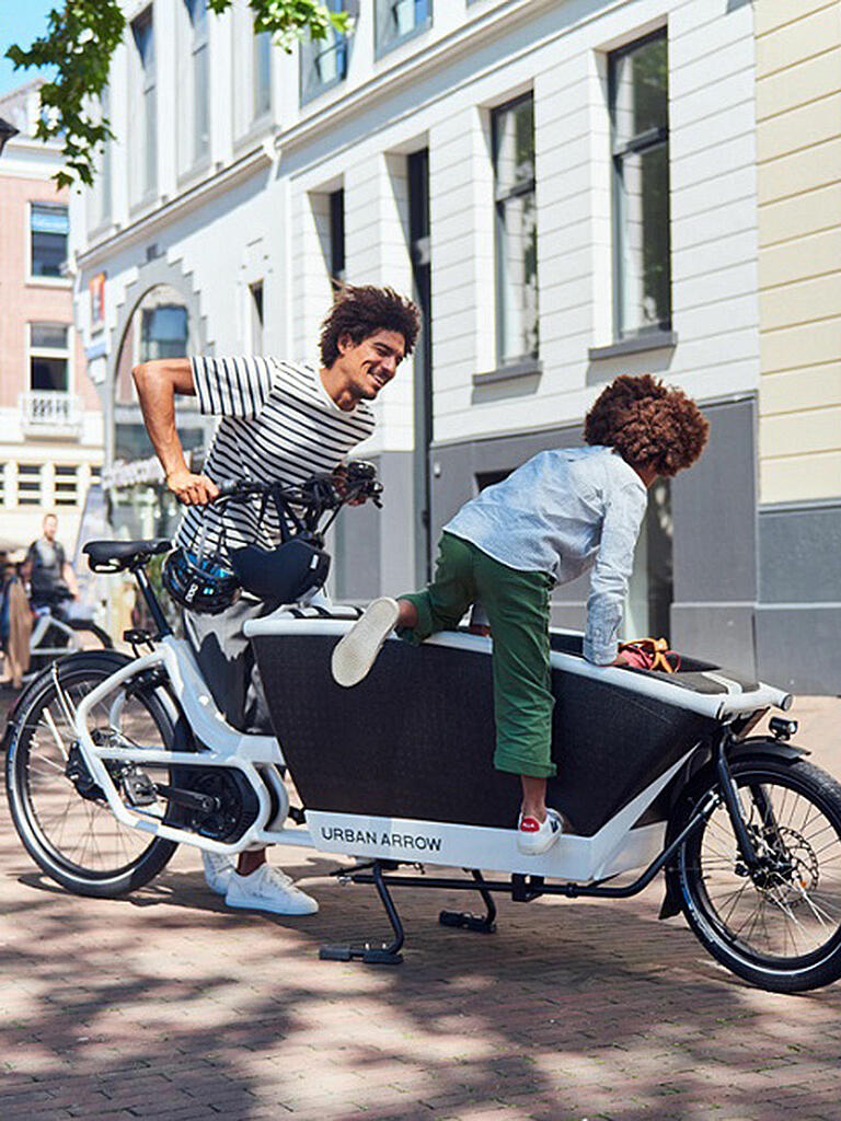 URBAN ARROW | E-Lastenrad Family Performance Line Essential 2022 | weiss