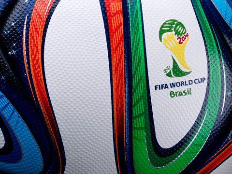 480x360_adidas_fussball_brazuca_2.jpg