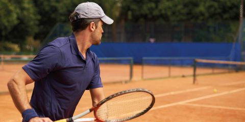 tennis-bekleidung-oberteil-teaser-960×480