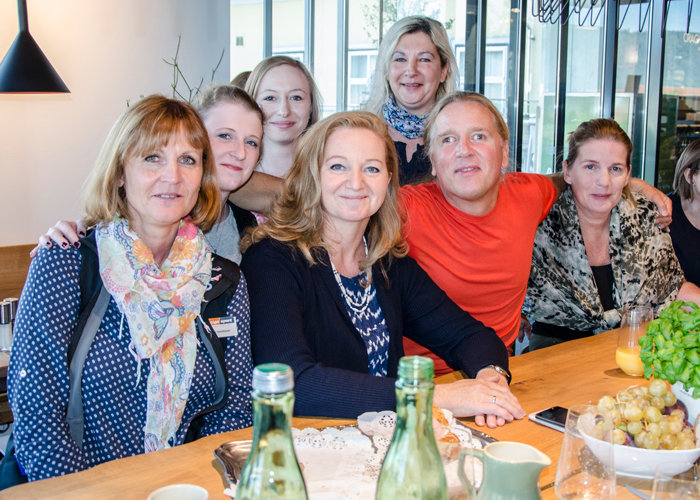 700×500-interview-andy-holzer-gruppe-ladies 700×500-interview-andy-holzer-gruppe-ladies