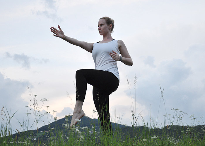 700×500-wirsindgigasport-claudia-maier-indian-balance1 700×500-wirsindgigasport-claudia-maier-indian-balance1